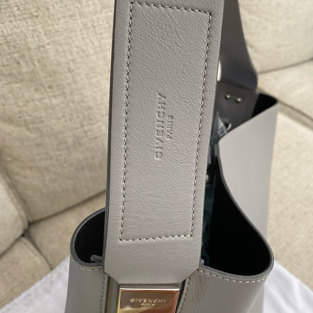 Authentic Givenchy Infinity Bucket Bag - Picture 6 of 12